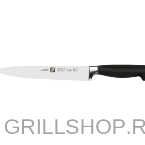 Otkrijte preciznost uz Kuvarski Nož Zwilling FOUR STAR - savršen za kreiranje kulinarskih remek-dela.