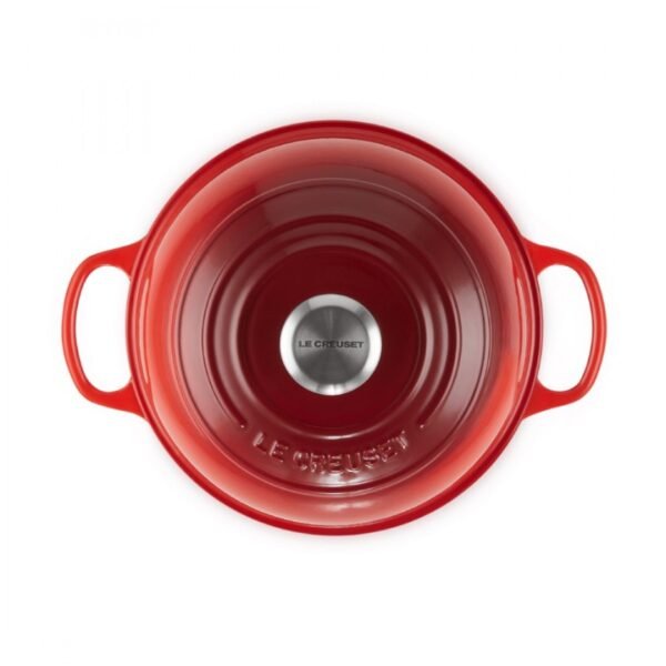 Le Creuset pekač za hleb od livenog gvožđa - uživajte u svežem, hrskavom domaćem hlebu. Ravnomerno pečenje, lako održavanje i svestrana upotreba. Francuski kvalitet za vašu kuhinju.